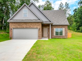 246 Brownstone Loop, Elmore, AL 36025