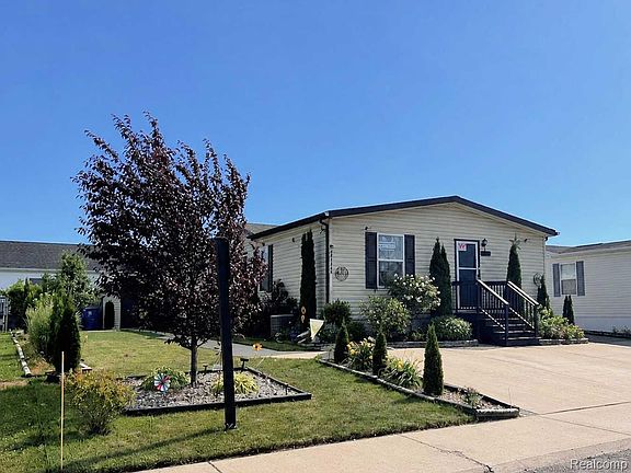 2nd image of 24445 Edwin Dr