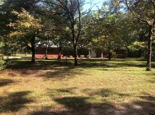 105 Tom White Ln, Crawfordville, FL 32327