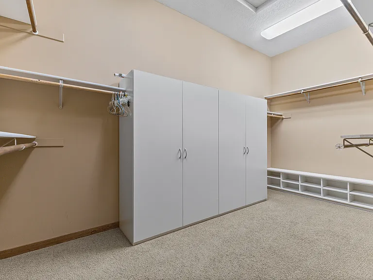 11435 Kenyon Ct NE — Photo 26