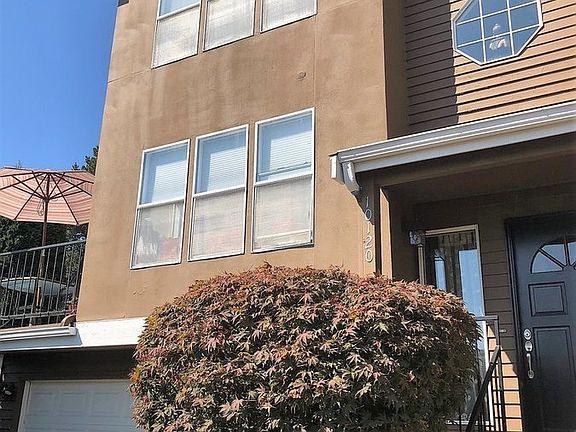 3rd image of 10120 NE 62nd St Unit E