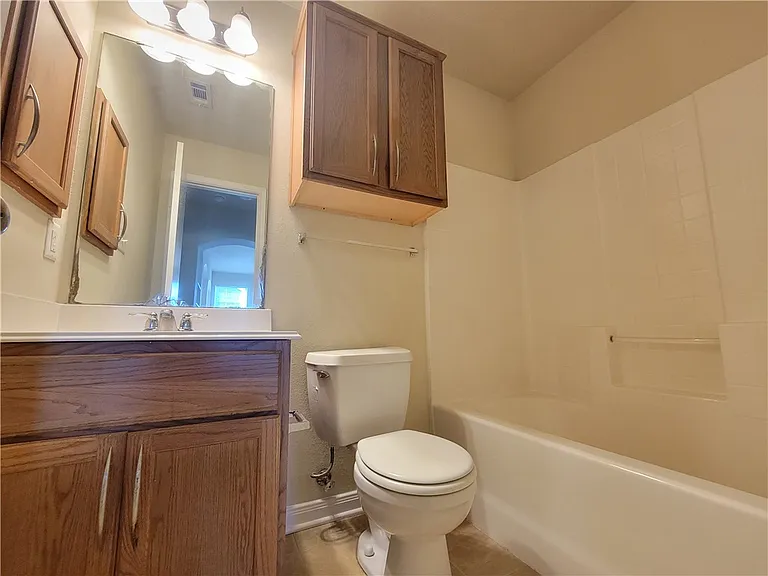 4140 McFarland Dr — Photo 6