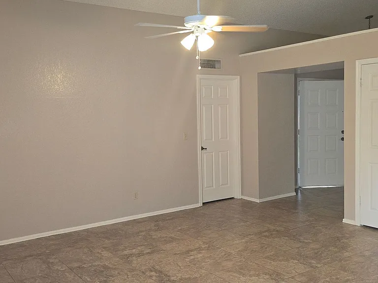 6407 W Brown St — Photo 6