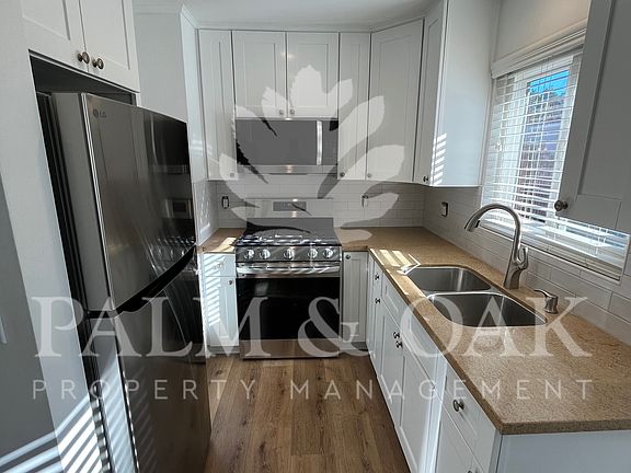 4th image of 234 W Alamar Ave #5