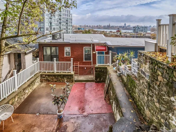 9017 Riverside Place image 23 of 26