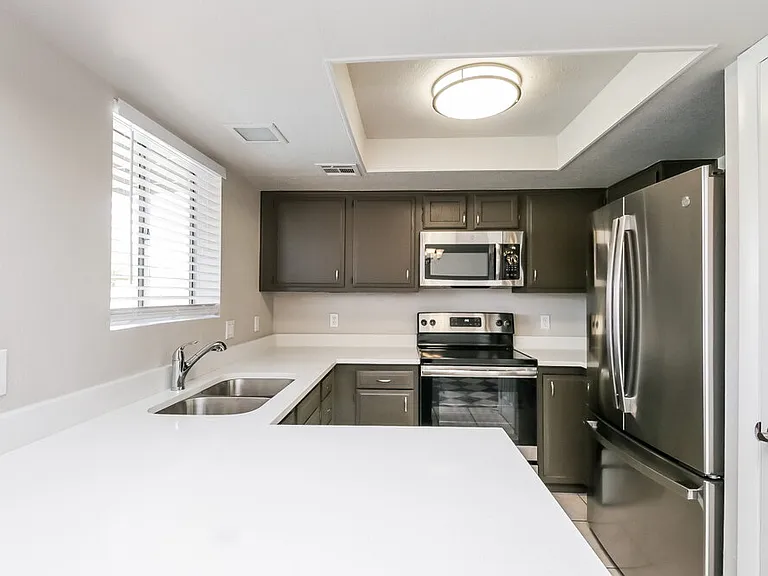 2104 E Boston St — Photo 8