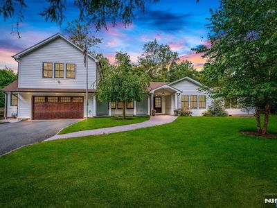 2 Reid Ct, Mahwah, NJ, 07430