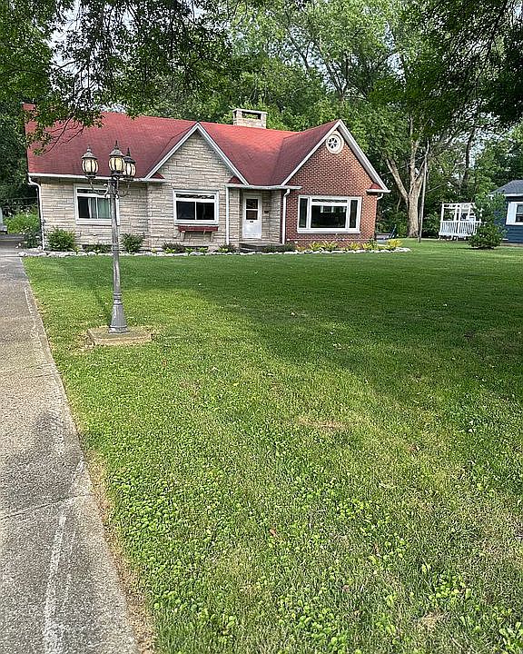 620 S Court St Crown Point IN 46307 Zillow