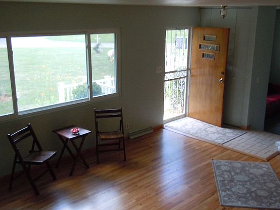 4th image of 18330 Amberly Ln