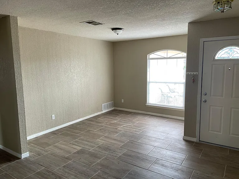 12133 Desert Quail Ave — Photo 10