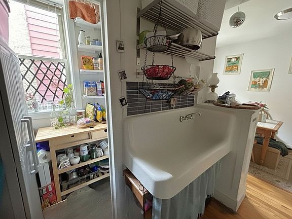 3rd image of 2021 N Humboldt Blvd APT 1E