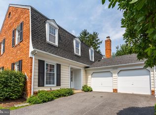 10239 Gainsborough Rd, Potomac, MD 20854