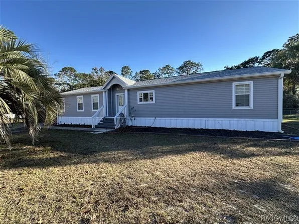 7668 W Grove St, Homosassa, FL 34446
