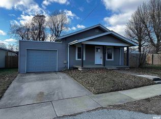 808 N Johnson St, Marion, IL 62959