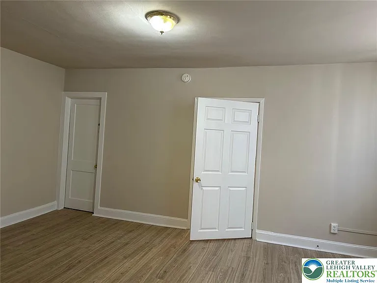 1205 Butler St — Photo 9