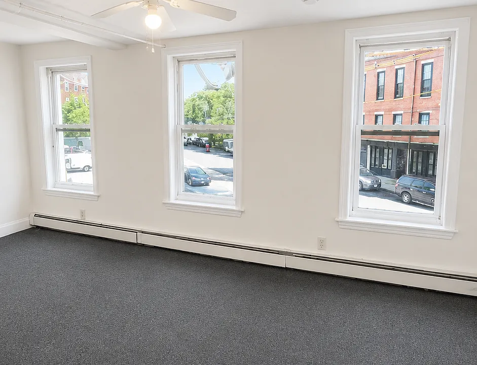 77 Division St #2