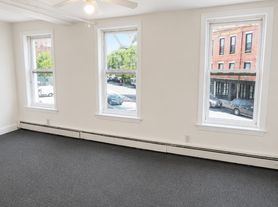 77 Division St, Chelsea, MA