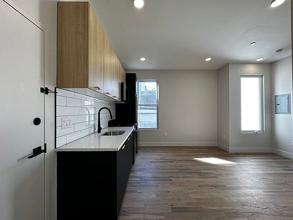 3rd image of 46-48 Van Reipen Ave #2B