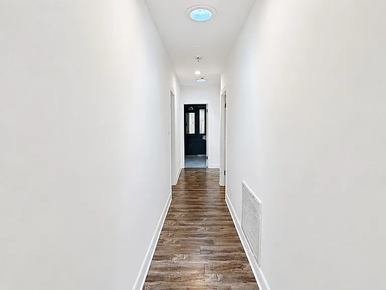 301 N Doheny Dr — Photo 11
