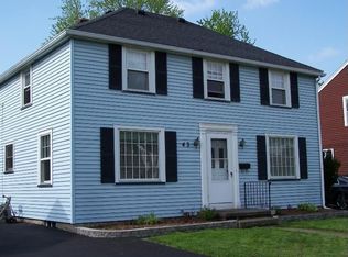 43 Queensboro Rd, Rochester, NY 14609