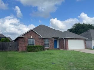 4813 S 195th East Ave, Broken Arrow, OK 74014