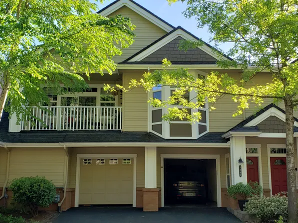 5840 Summerlinn Way, West Linn, OR 97068