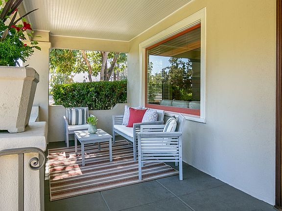 3rd image of 1277 N El Molino Ave