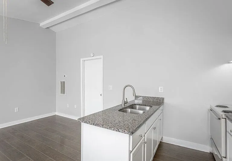 100 Creeks Bend Dr #74 — Photo 7