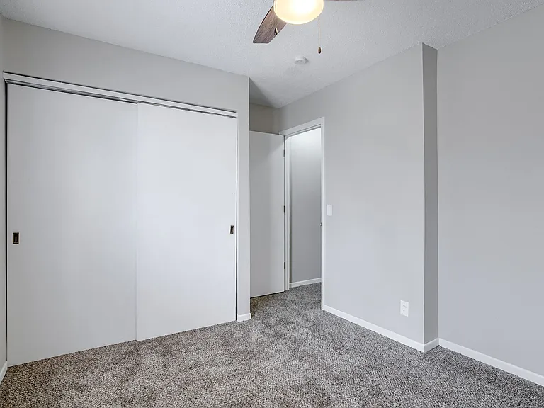 4928 Dudley St — Photo 10
