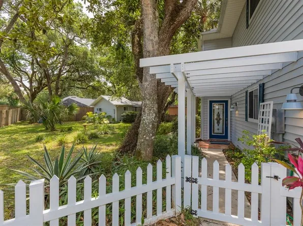 206 Azalea Ct, Saint Augustine, FL 32080