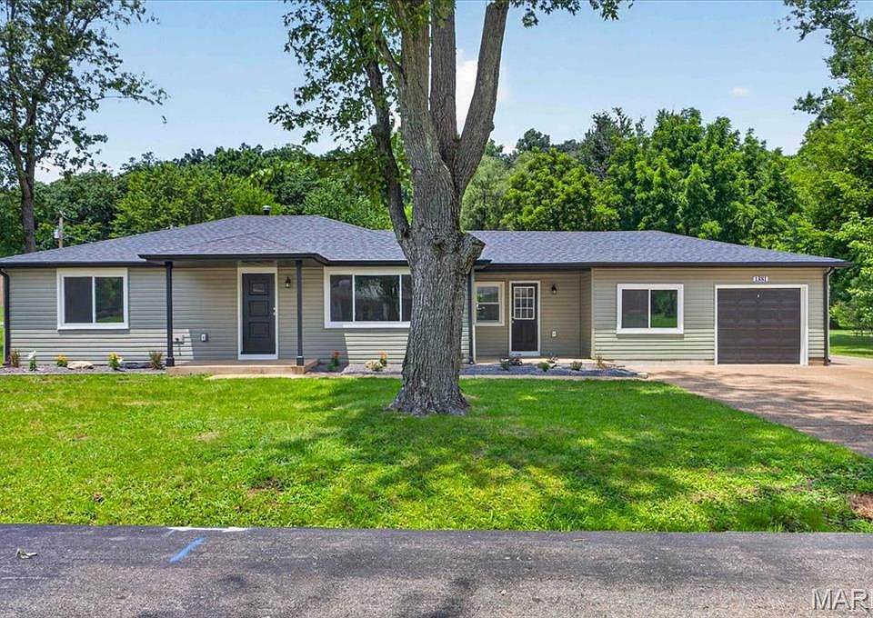 1st image of 1381 Pleasant Dr