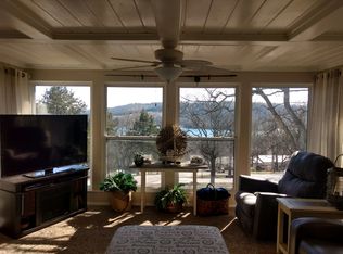 47 Roxborough Ave, Branson West, MO 65737