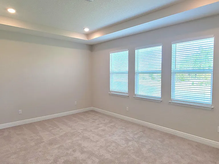 2128 Warren Acres Blvd — Photo 11