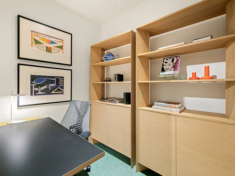 441 W 37th St #3 — Photo 10