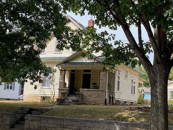 Great street trees, inviting front porch