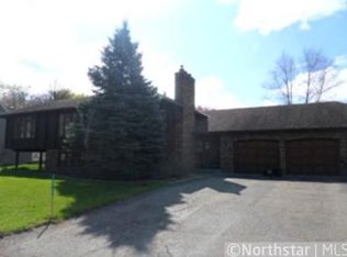 18991 Kristie Ln, Eden Prairie, MN 55346