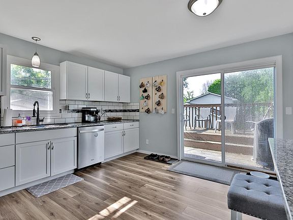 3rd image of 22747 Danube St NE