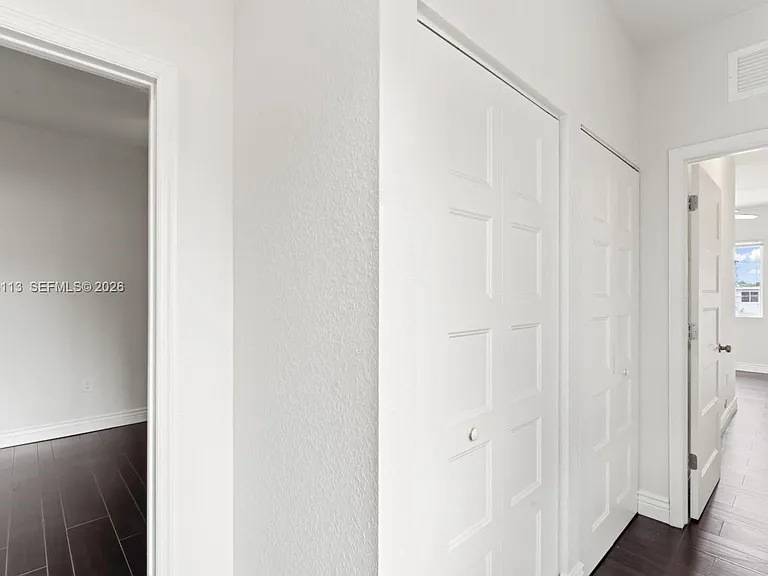 1110 NE 1st Ave #1110 — Photo 26
