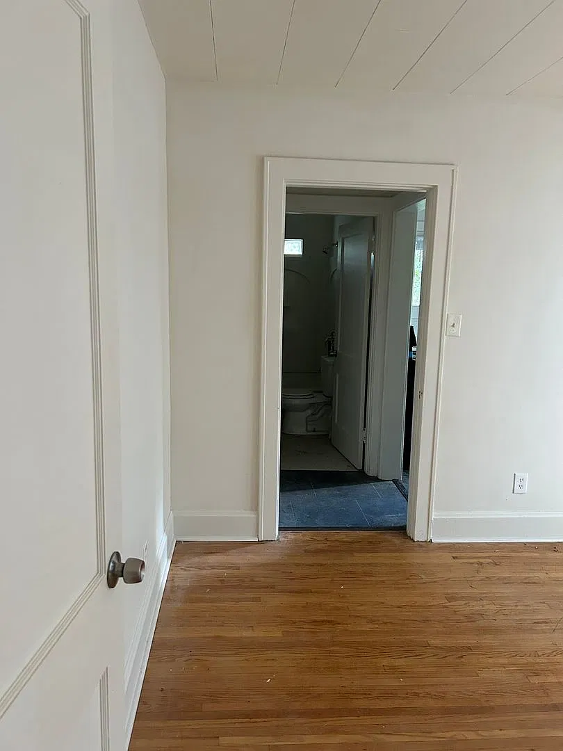 2046 Highland Ave — Photo 4