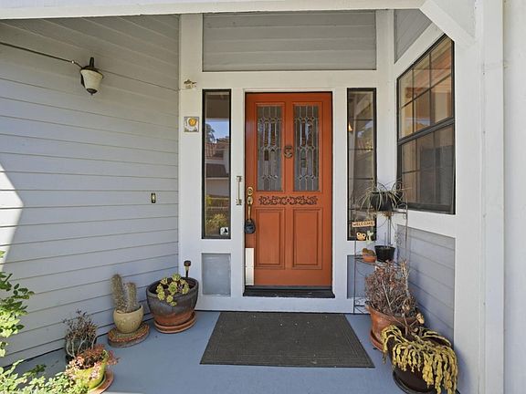 3rd image of 4439 Esta Ln