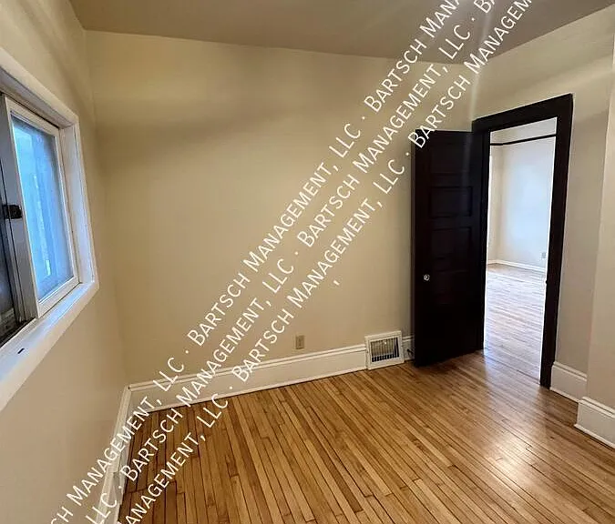3279 S Pine Ave — Photo 13