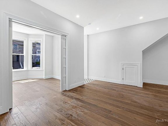 4th image of 308 Duncan St #A