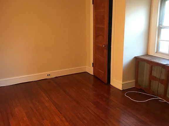 3rd image of 100 Partridge Ave