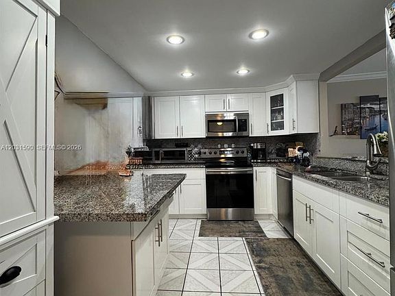 3rd image of 3800 S Ocean Dr APT 1816