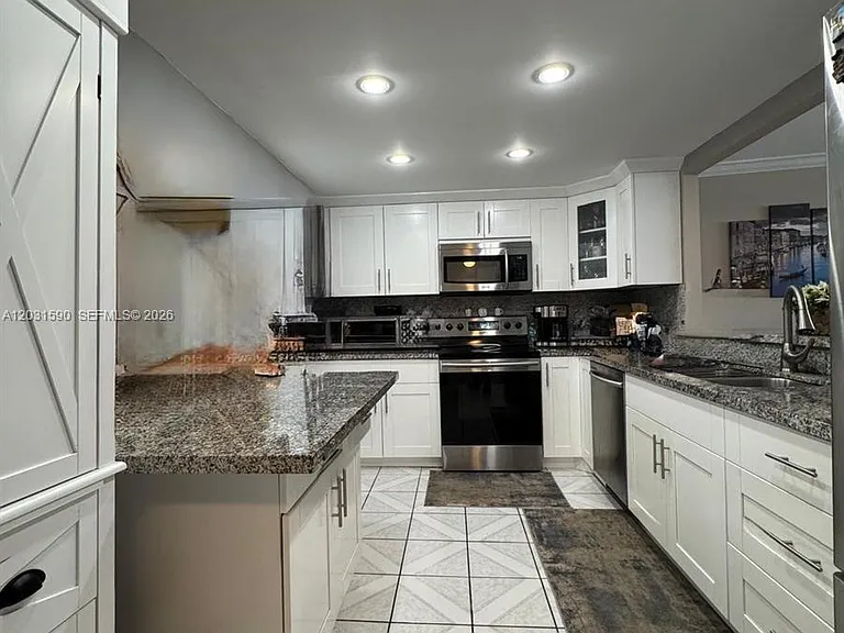 3800 S Ocean Dr #1816 — Photo 3