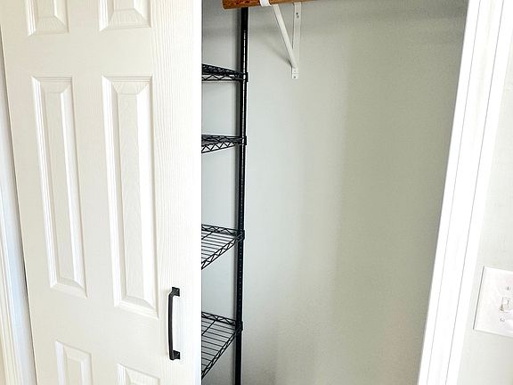 5th image of 168 Alfred St #201