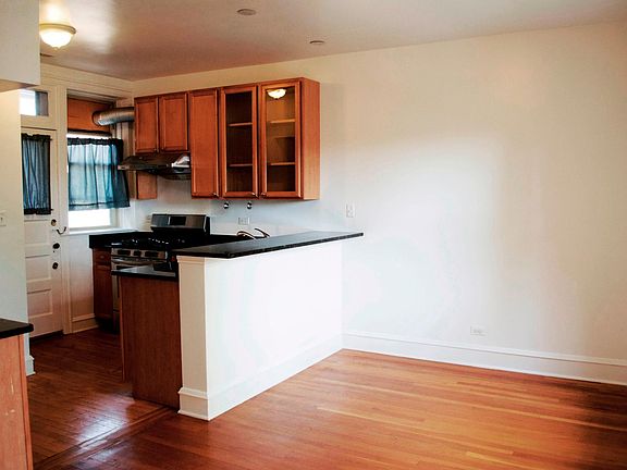 3rd image of 227 N Oak Park Ave APT 3E