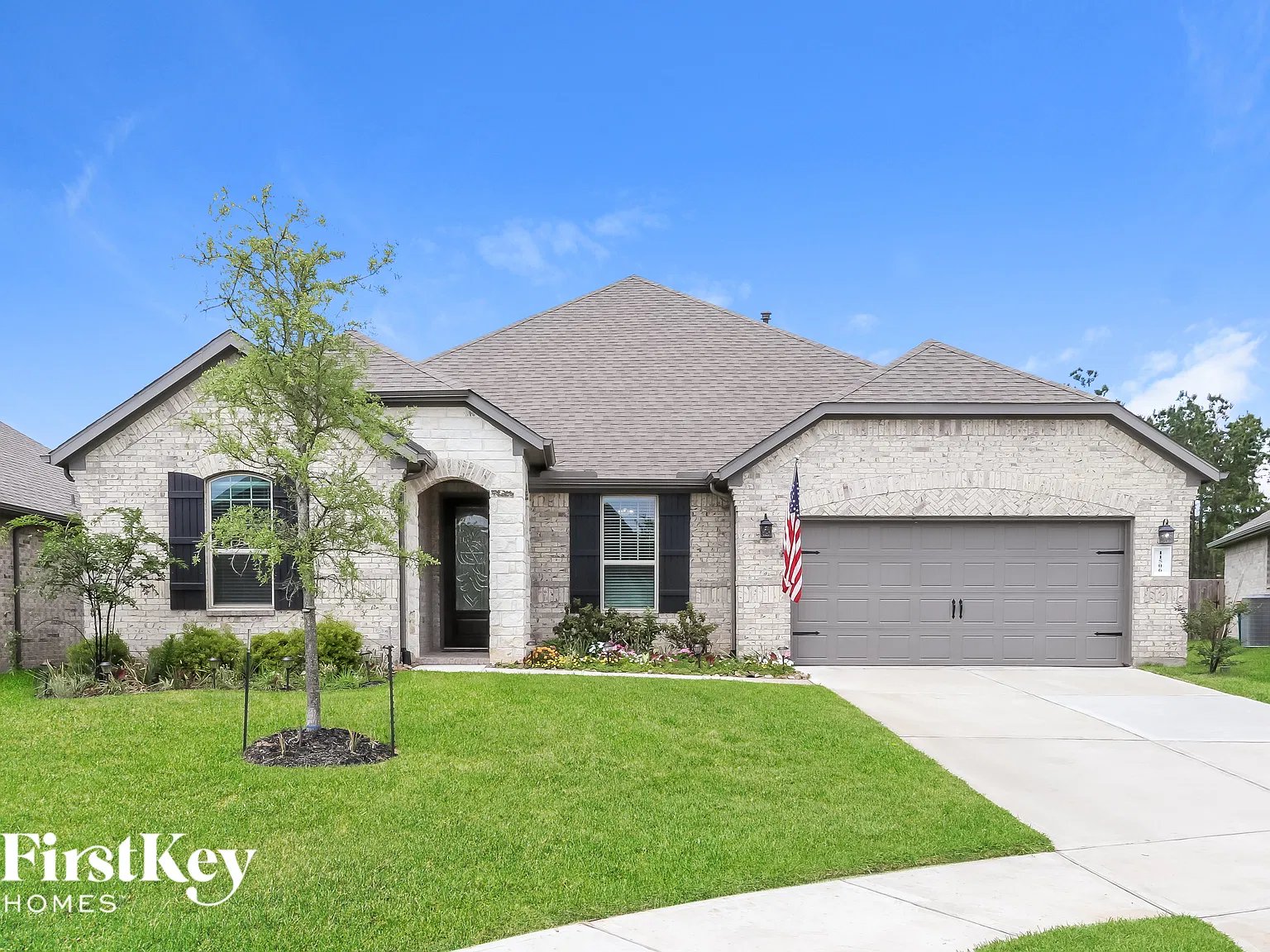 4 bed, 3.0 bath, 2416 sqft, $2,765 — Photo 1