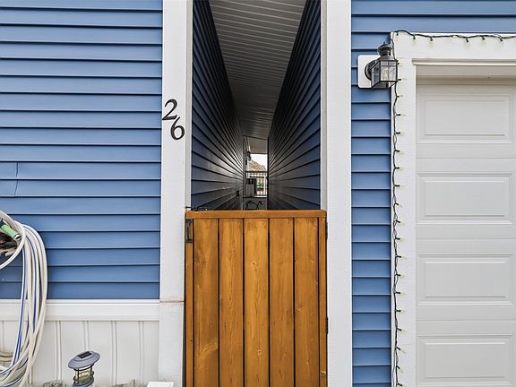 3rd image of 712 Shuswap Rd E #26