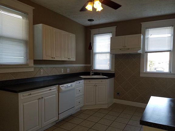 4th image of 1303 N Elliott St